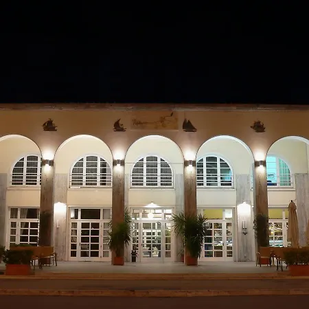 Luana Hotel